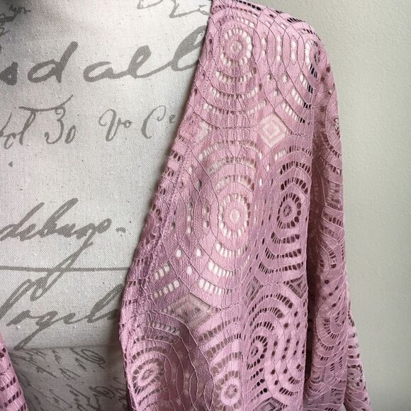 NWT Lularoe Lindsay M Powder Pink Kimono Style - Picture 2 of 3